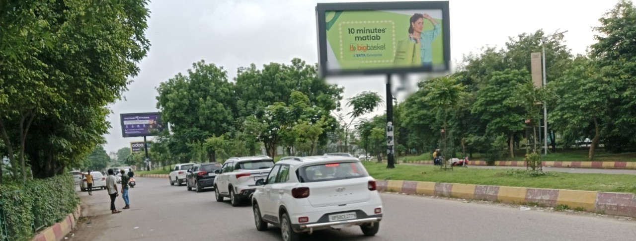 Service_Details-billboard
